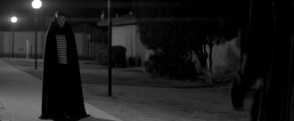 映画|ザ・ヴァンパイア 残酷な牙を持つ少女|A Girl Walks Home Alone at Night (23) 画像